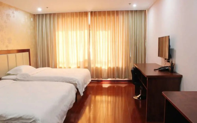 Weihai Zhazhichuang Theme Hotel