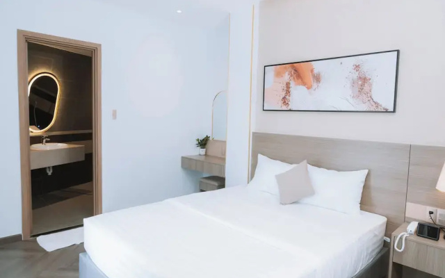 Ha Tien Sea View Hotel