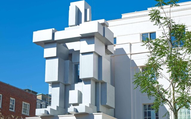 The Beaumont Hotel вид на фасад