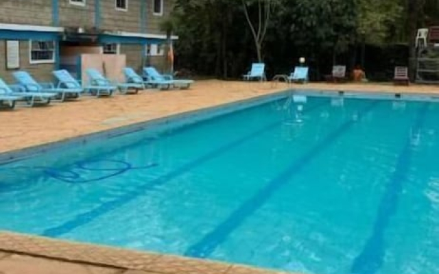 Trotters Hotel