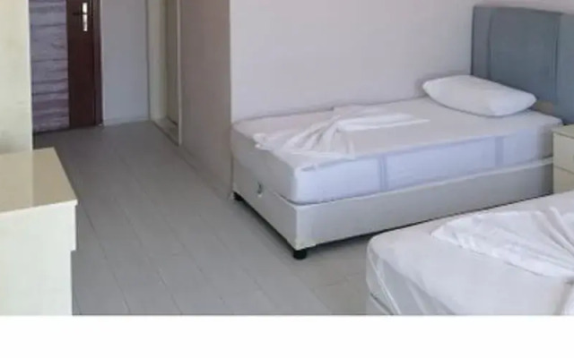 Ispilya Otel