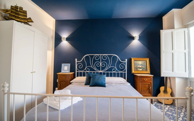 Crudo Home
