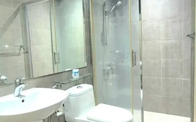 Luxurious 2BR Condo in Makati City With Stunning Views