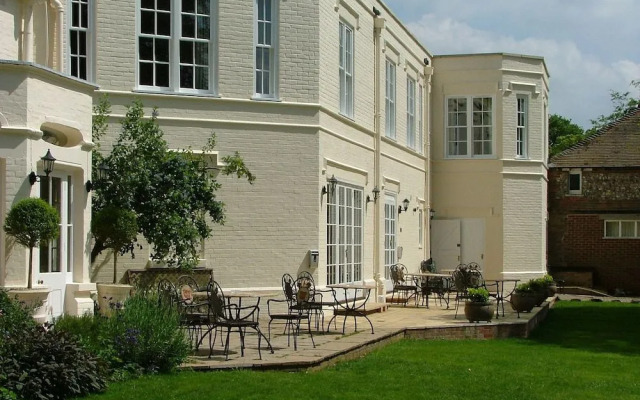 Esseborne Manor Hotel