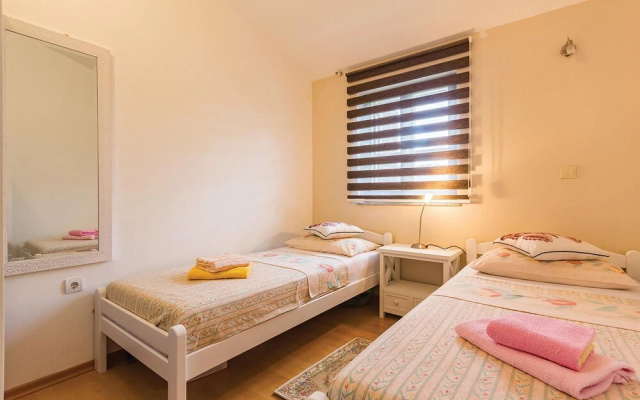 Amazing Home in Pula With Wifi and 2 Bedrooms