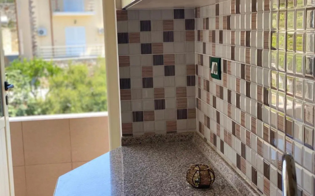 88 Apartment Himare