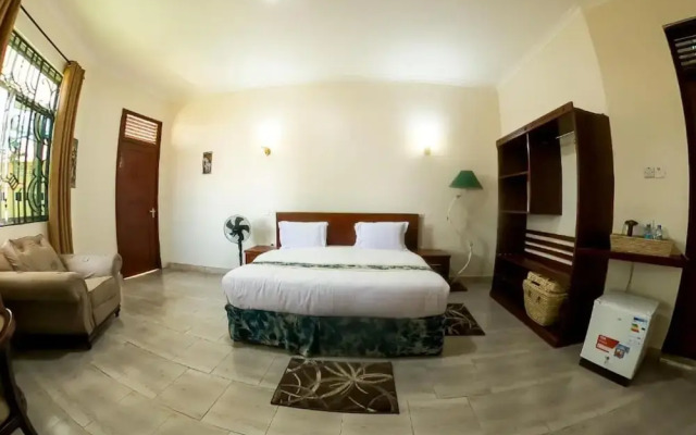 Sandmark Hotel Serengeti
