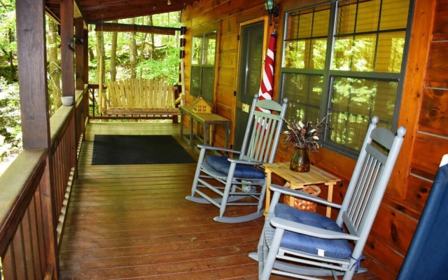 Cheery Dog Cabin