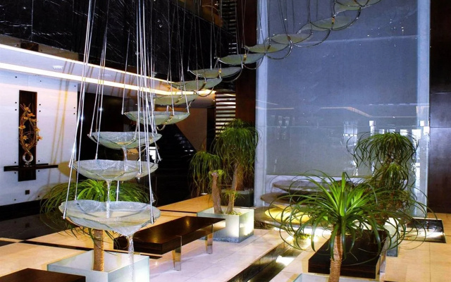 Le Royal Tower Hotel