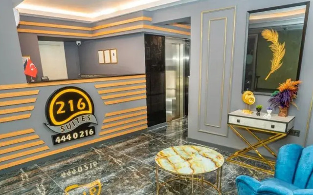 216 Palace Suite