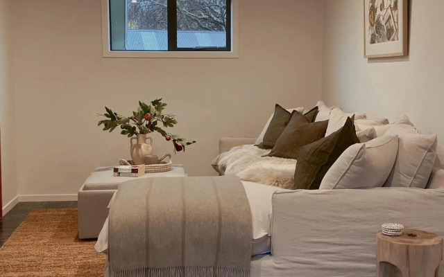 Wanaka Cosy and Warm