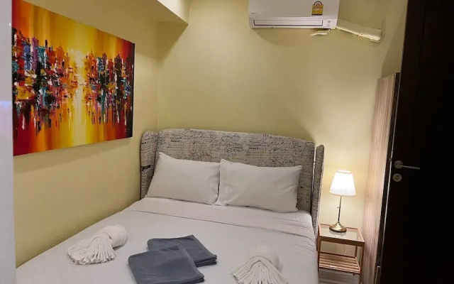 6-35 - 3 Bdr Condo With Balcony and Shared Pool