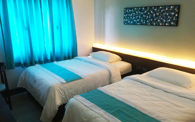 Twin Tides Resort