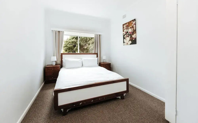 The Waratah Escape Nowra