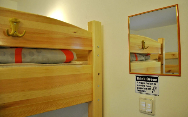 Hostel 10 Coins