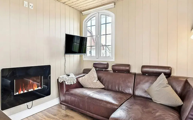 6 Person Holiday Park Home in Otterup