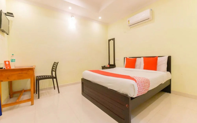 OYO 11529 Diamond Residency