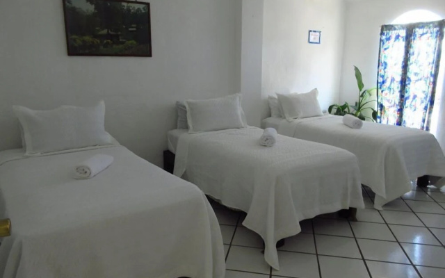 Alexandross Hostel BnB