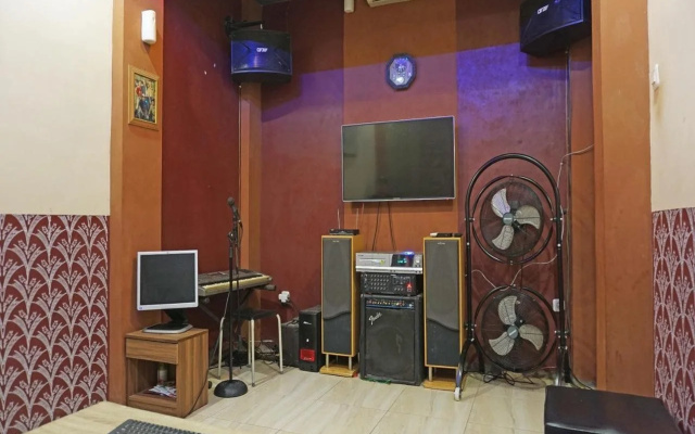 OYO 2860 The Castury Homestay Syariah