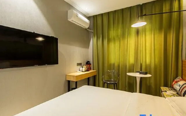 Guoling No.19 Hotel (Zhengzhou Erqi Square Railway Station)