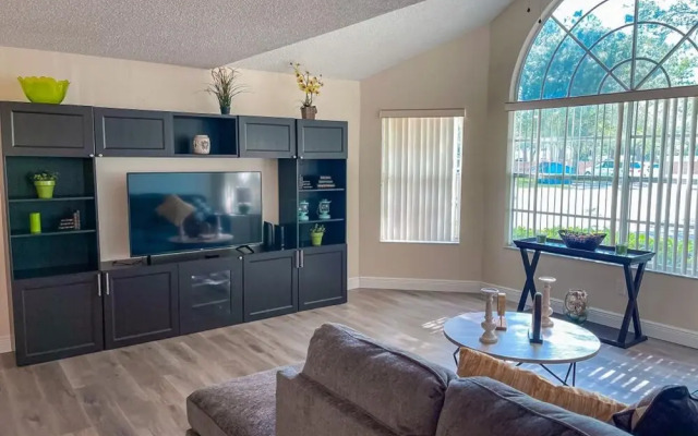 Luxury Condo Apartment Near Disney Universal 12