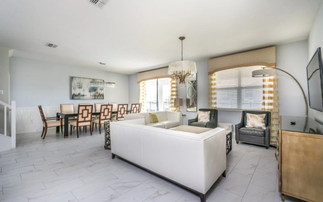1571 Observer Lane