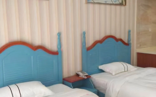 Lvxing Theme Apartment