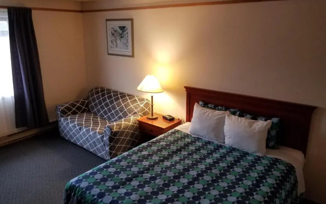 Moosomin Country Squire Inn