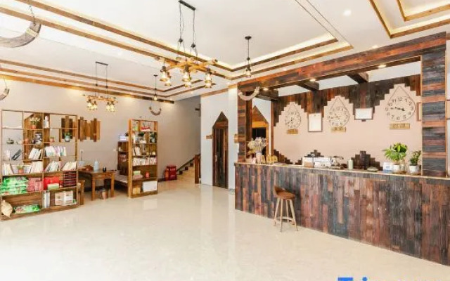Xiyi Hailuogou townlet Xiaozhu Homestay