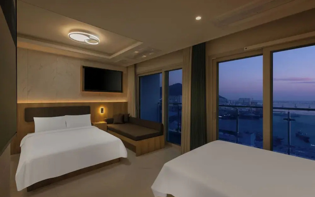 NewCZ Nampo Hotel