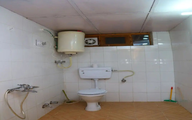 OYO 12137 Home North Moon Homestay