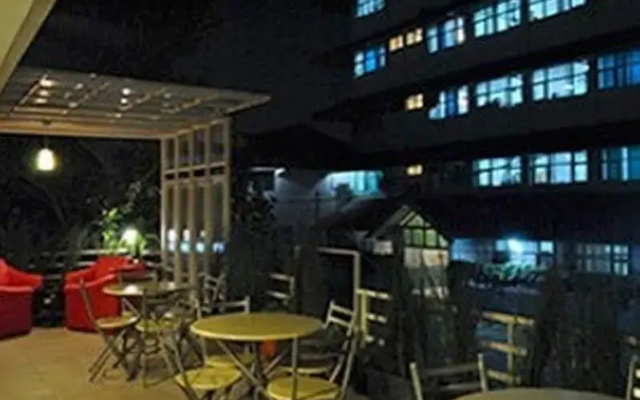 塞普鲁邦腾@G酒店(Hotel Sepuluh Banteng @ G. House)
