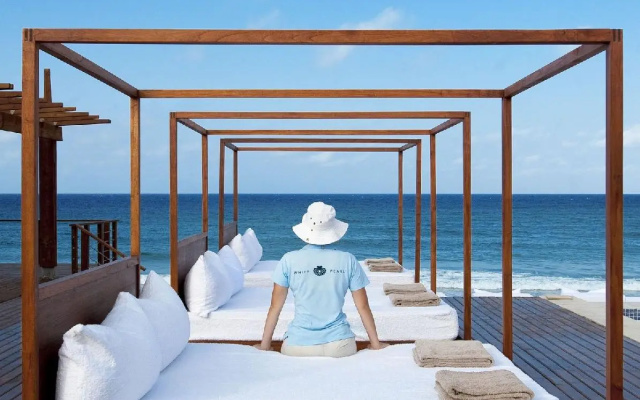 White Pearl Resorts