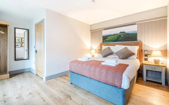 Charlcombe Inn