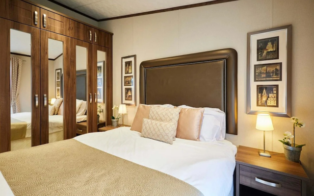 Host Stay Sutton Lodge