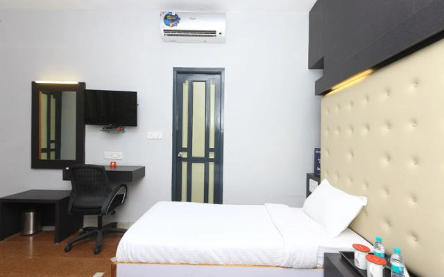 OYO 9655 Hotel Grace Residency