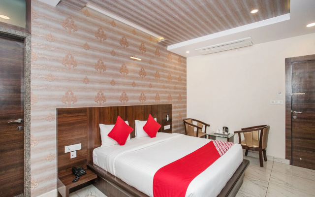 Capital O 15950 J K Residency