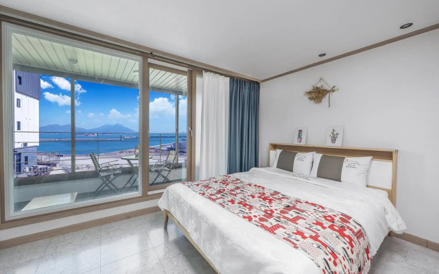 Yeosu Haedenview Pension