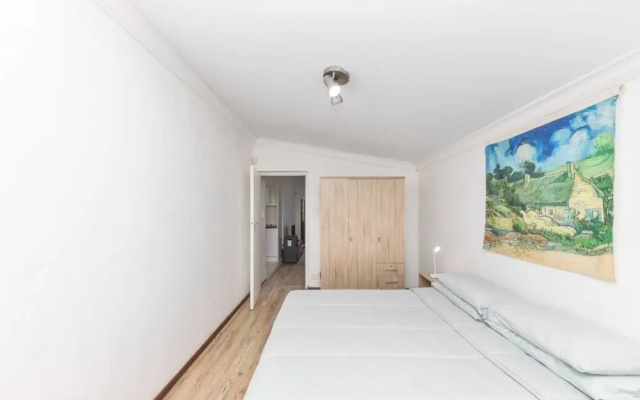 Peaceful 1BD Flat w/ Private Gardenrondebosch