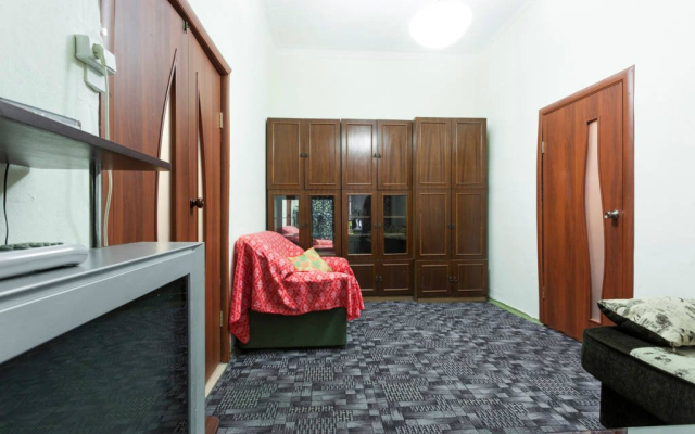 V Tsentre Sankt-Peterburga Apartments