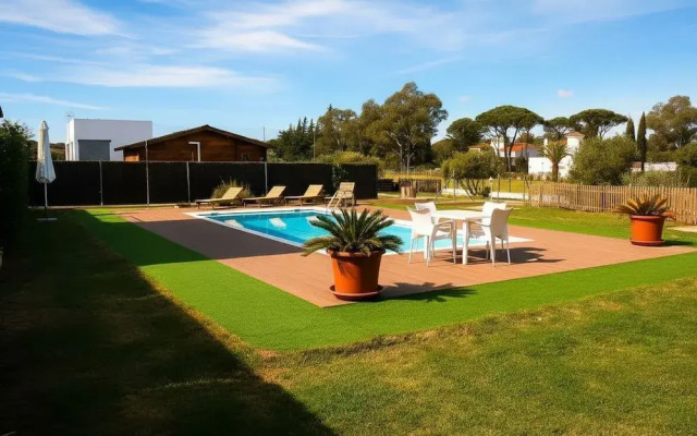 Chalet con Piscina Privada y Vistas
