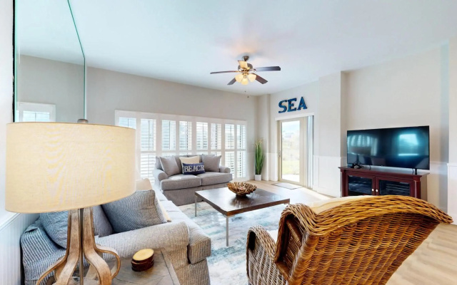 Beach Manor 0111