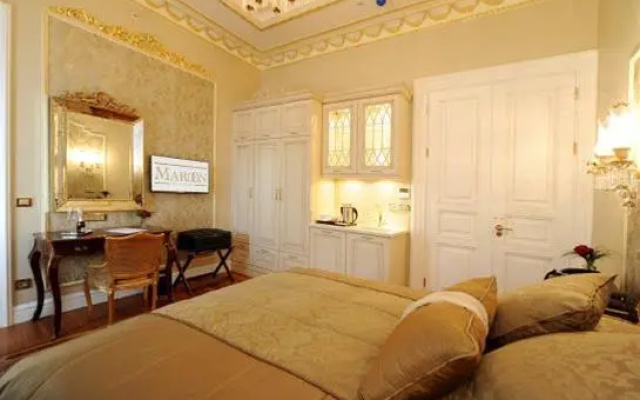 Maroonist Rooms