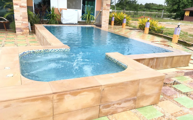 Lim Lay Resort