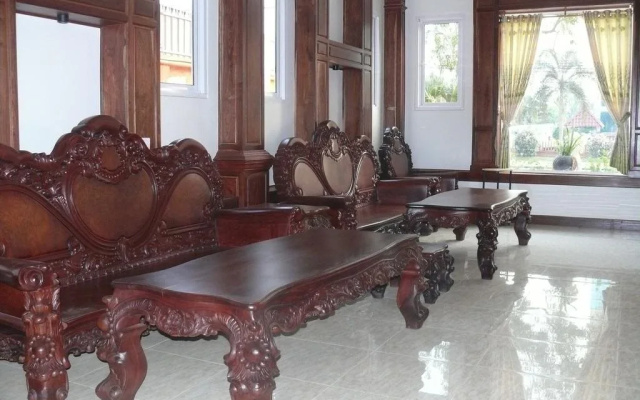Vanne Hotel