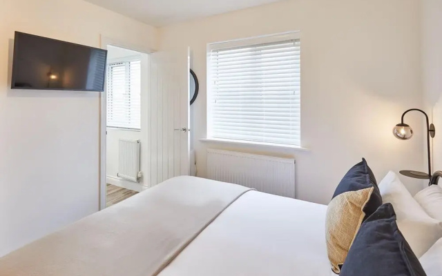 Host Stay Cherry Blossom Corner