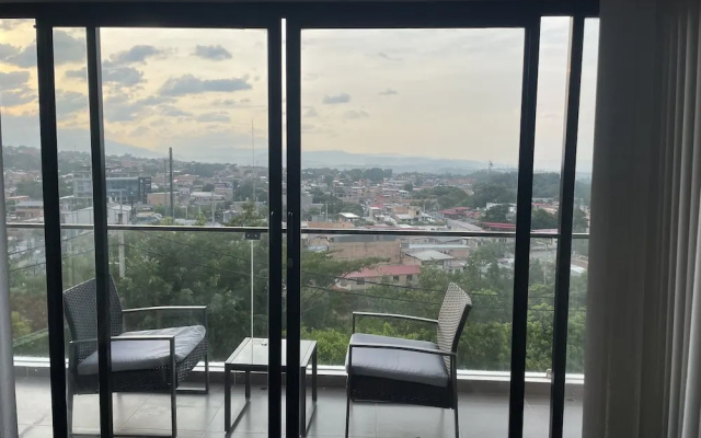 Central Suite Hotel