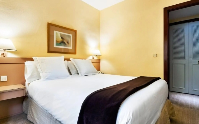 Отель Espahotel Plaza Basílica