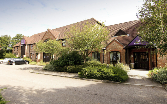 Premier Inn Bridgend (M4, J35)