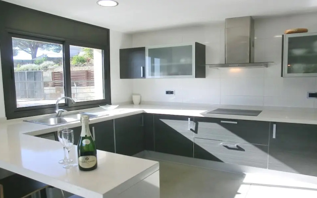 104664 -  Villa in Lloret de Mar